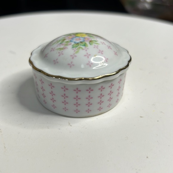 Vintage Floral Porcelain Trinket Box With Lid - Japan - Picture 3 of 6
